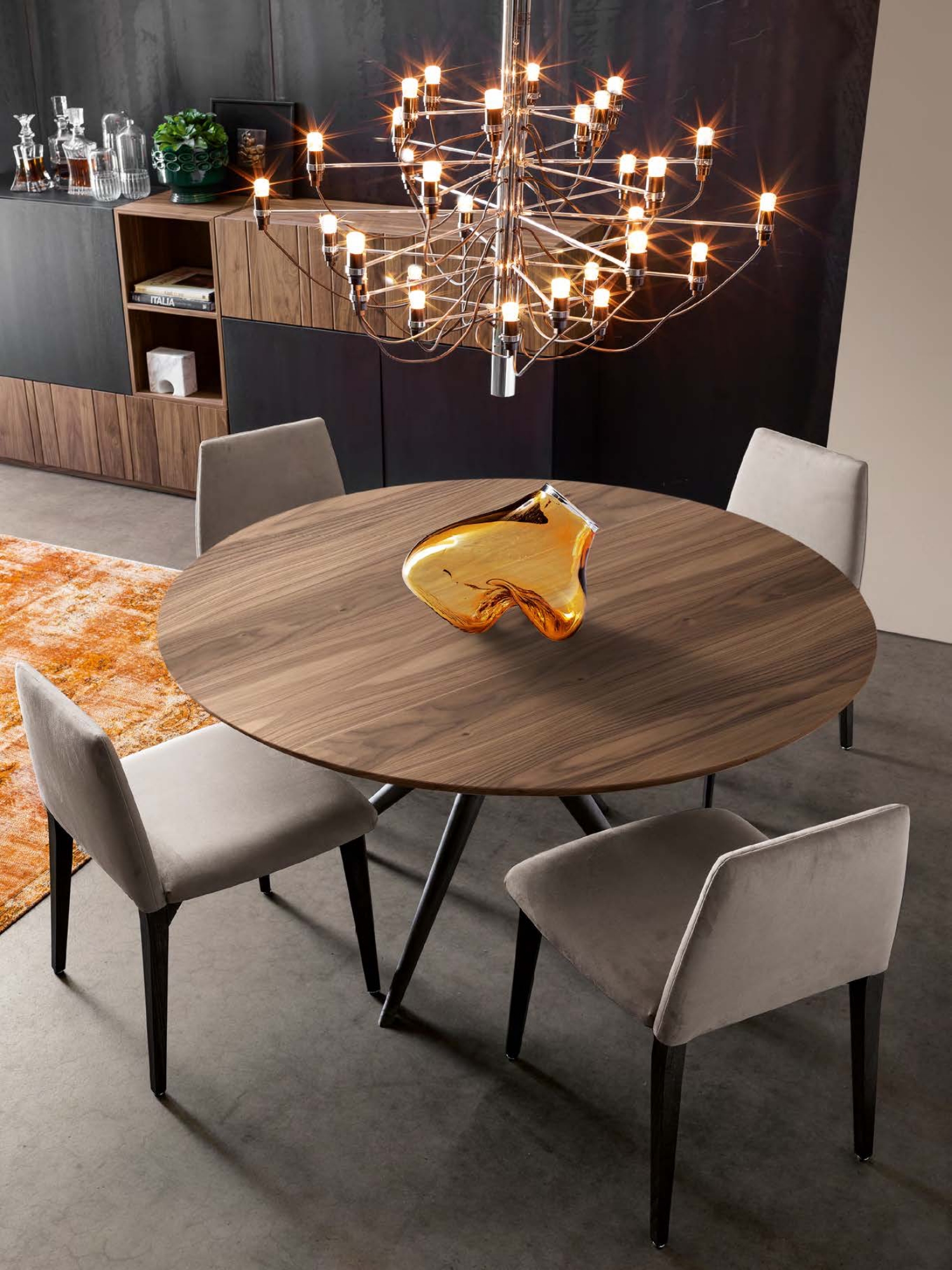 Tavolo Foster in legno e ceramica
