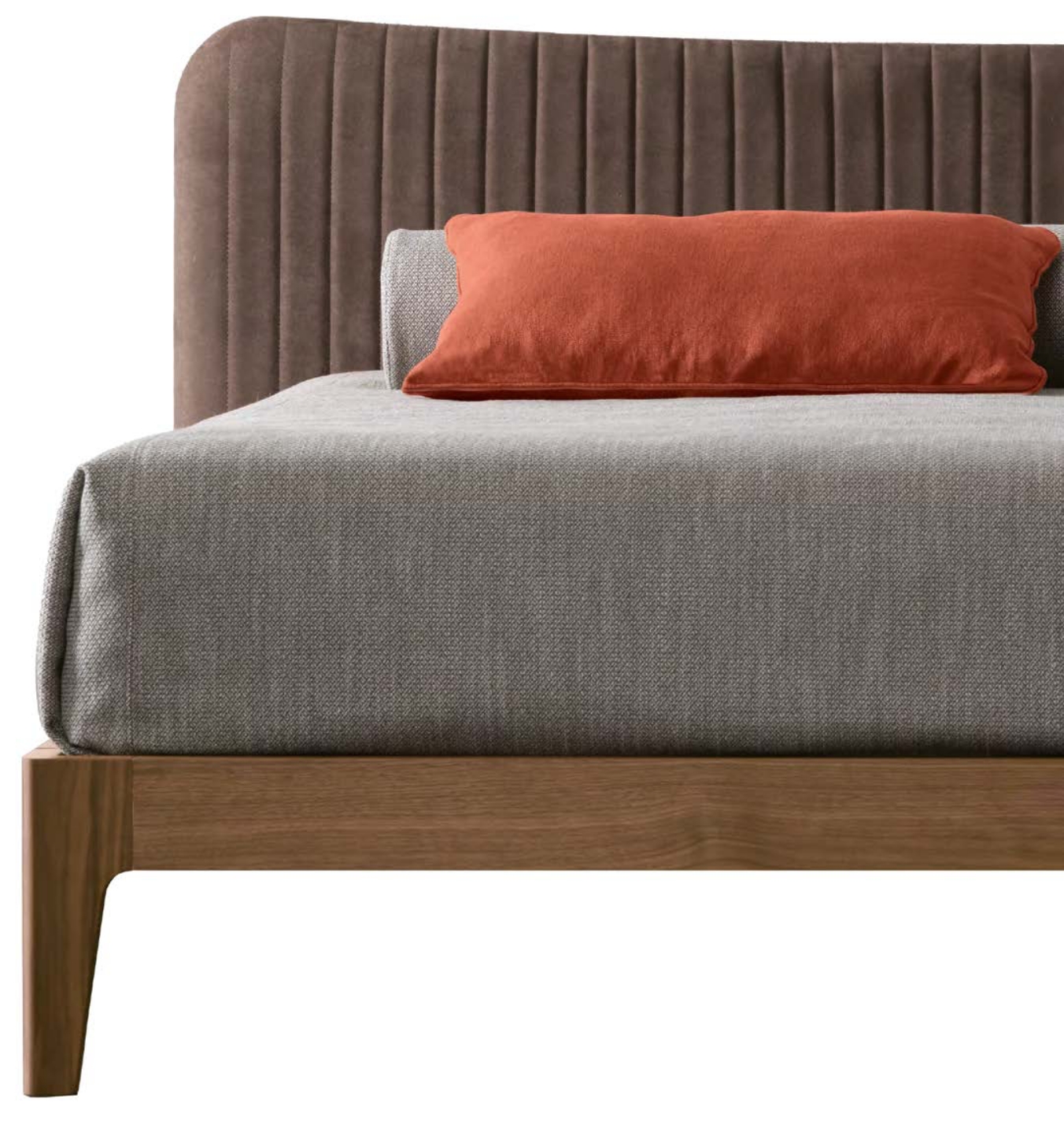 Letto BUTTERFLY giroletto legno, finitura HAVANA, rivestimento ECONABUK BISCOTTO_particolare@2x