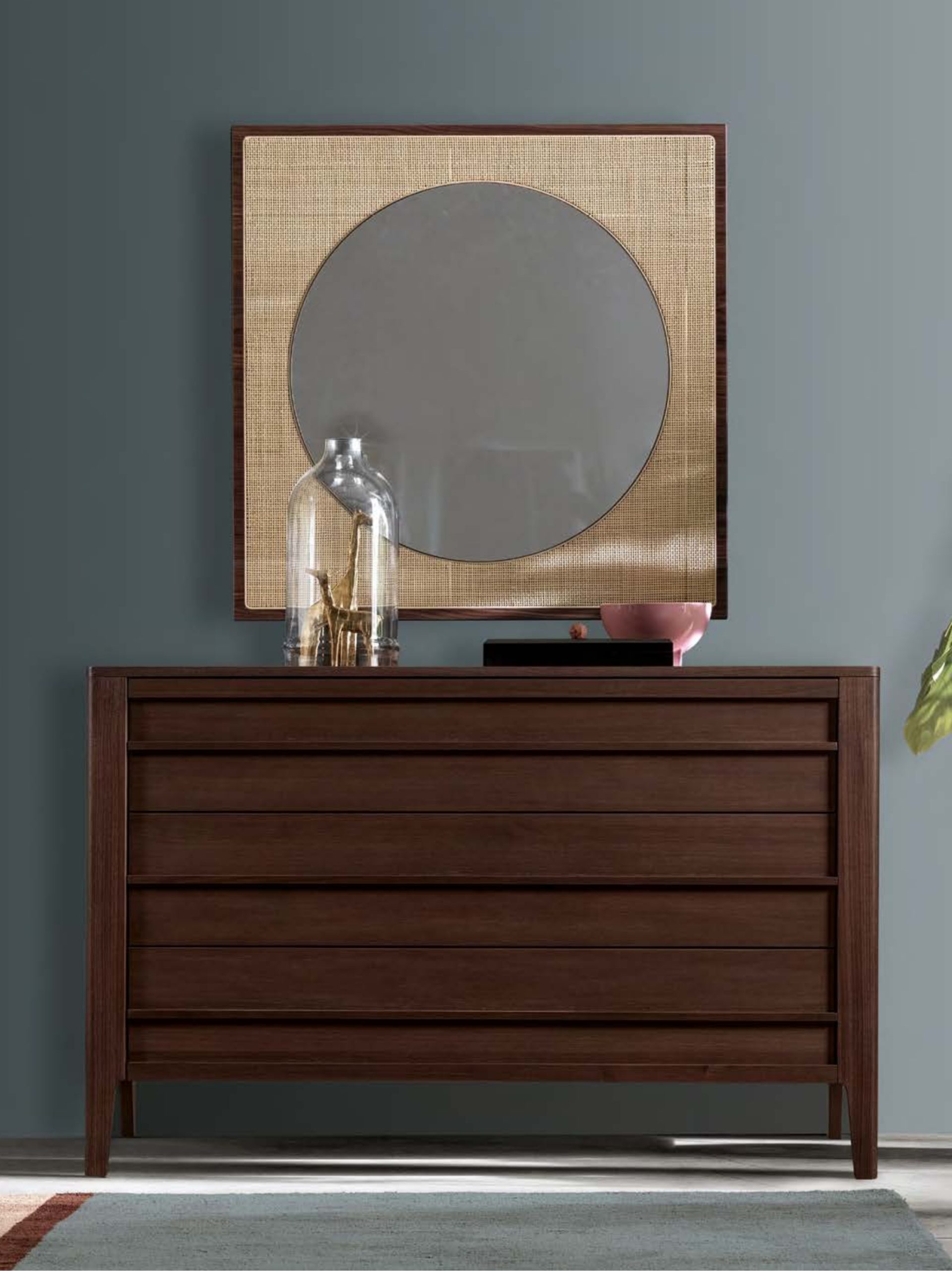 Shanghai Dresser