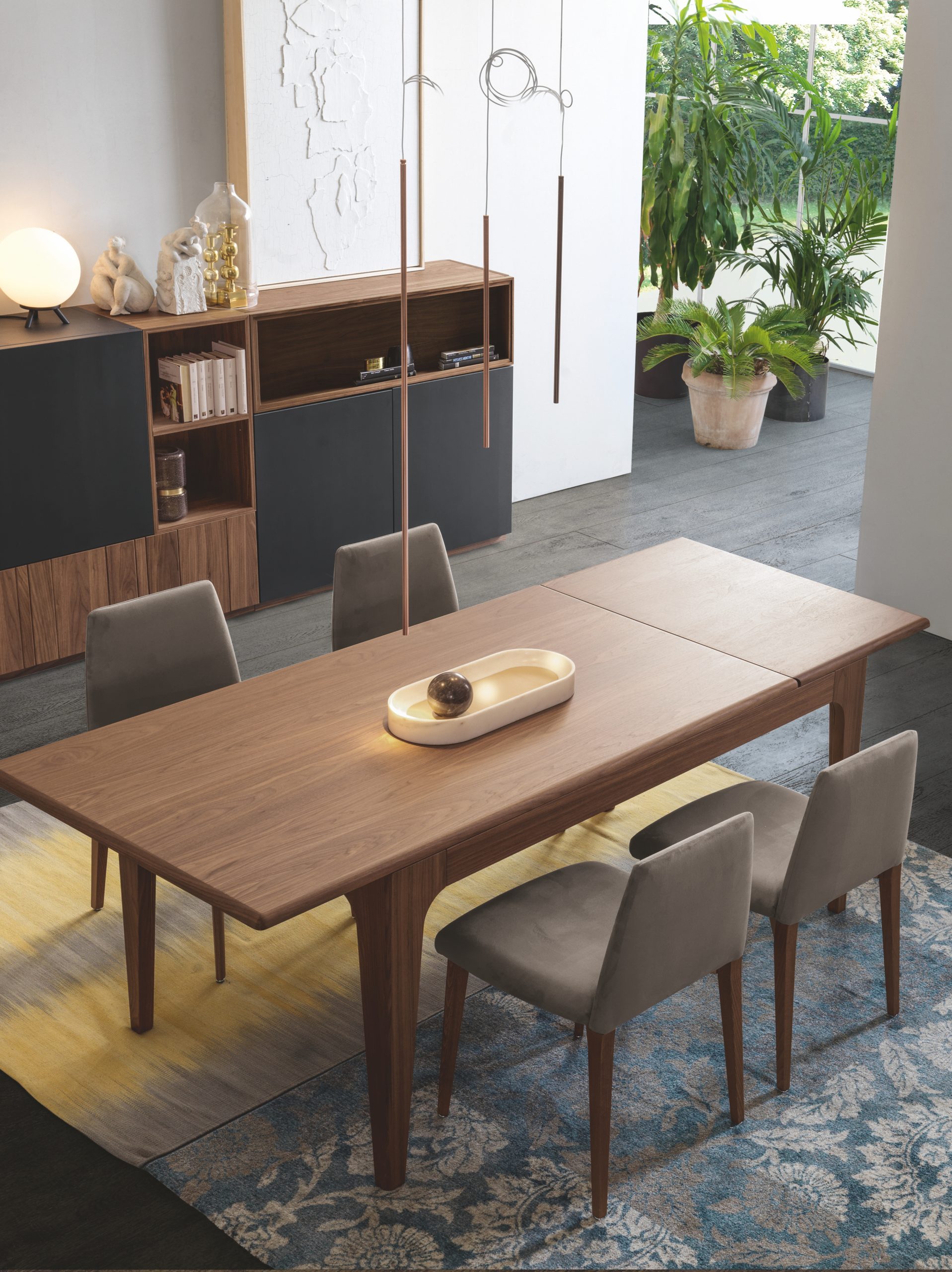 Domino extending table