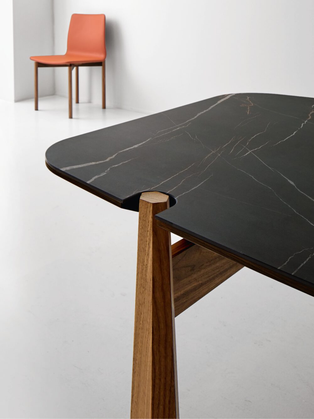 York table - Image 3