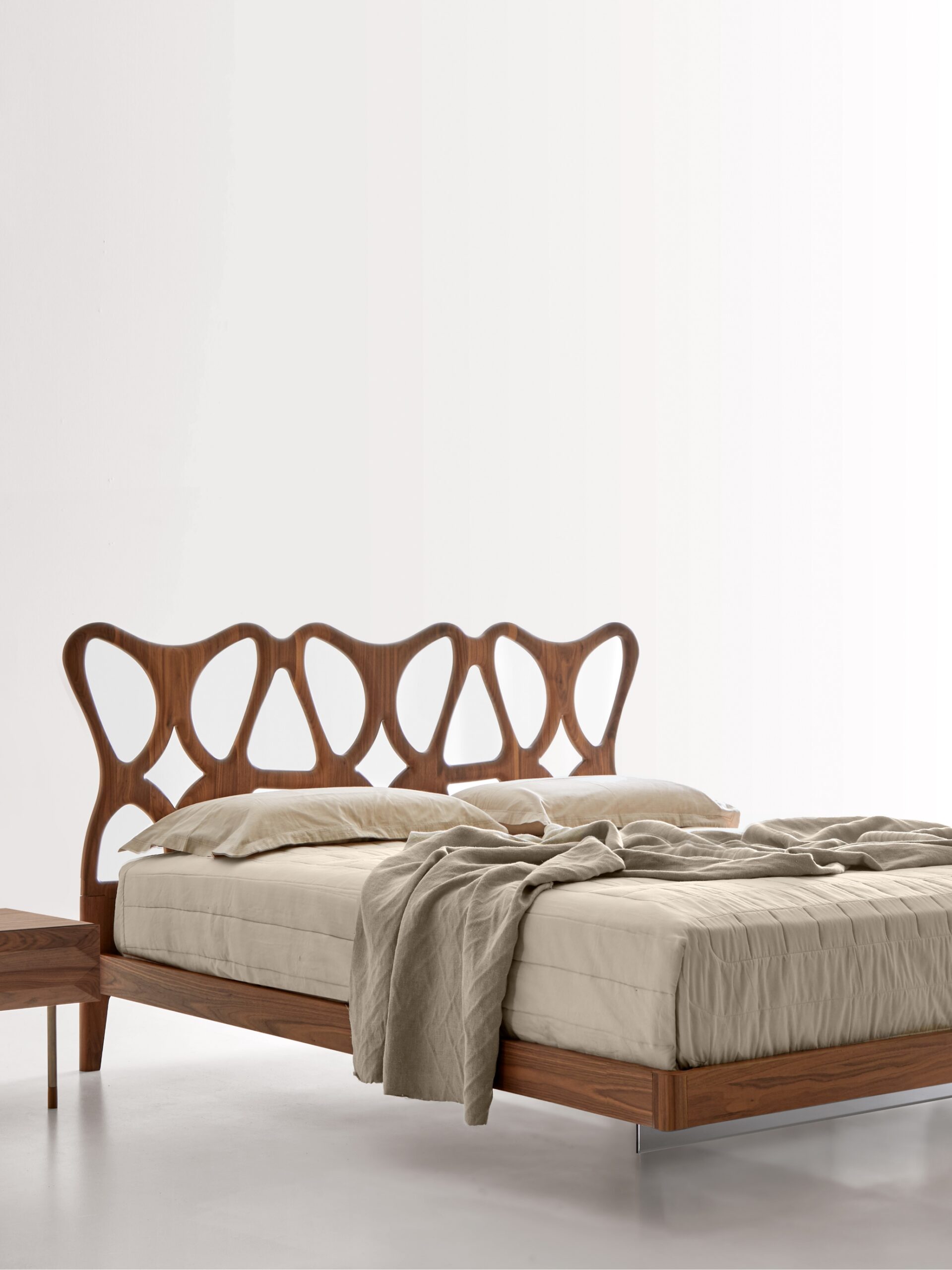 Floating Pedrera Bed
