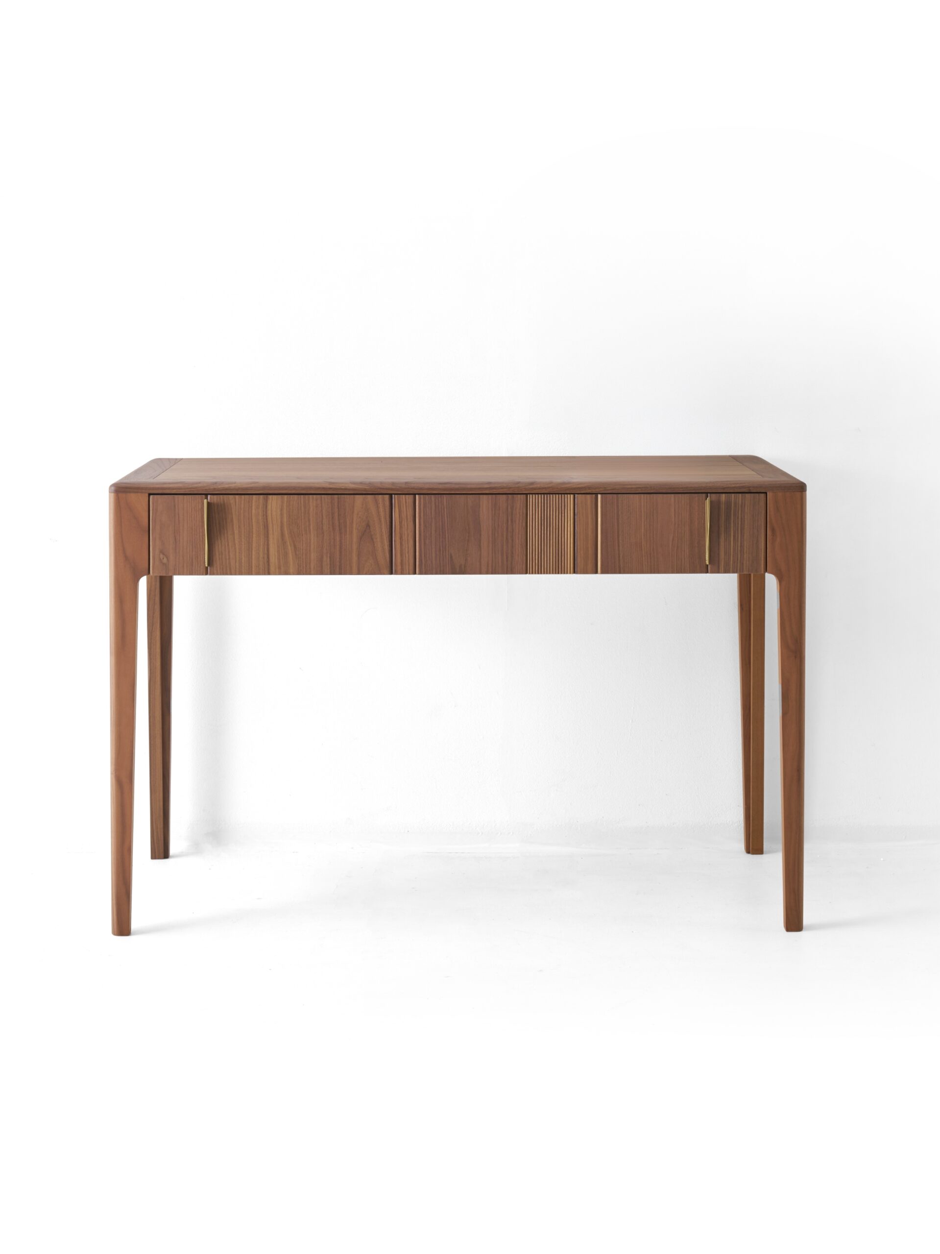 Domino Desk